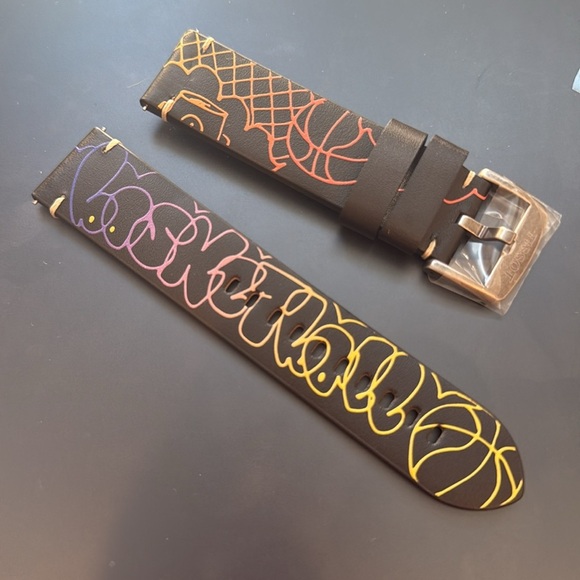 Tissot Gent XL 3×3 Street Basketball Limited Edition Leather Strap 22-22 - Picture 5 of 5